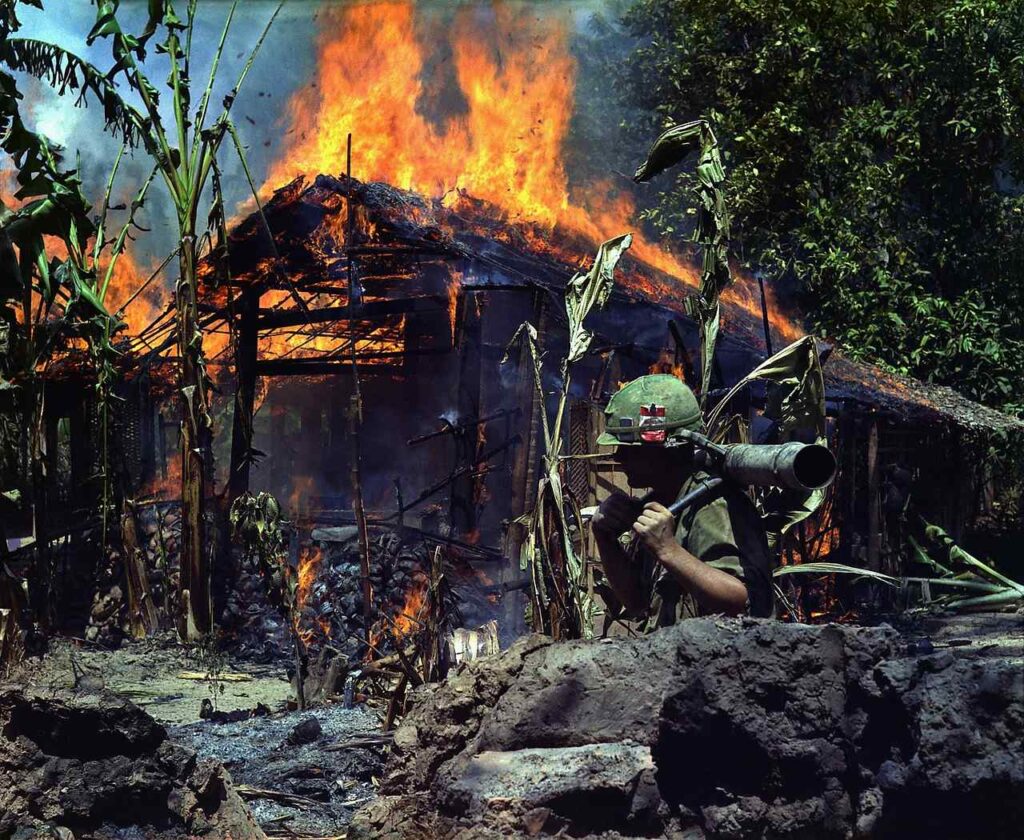 WHY DID THE VIETNAM WAR START PIC 6